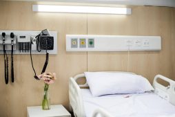 Шумоизоляция в медицинских учреждениях: нужна ли она?
